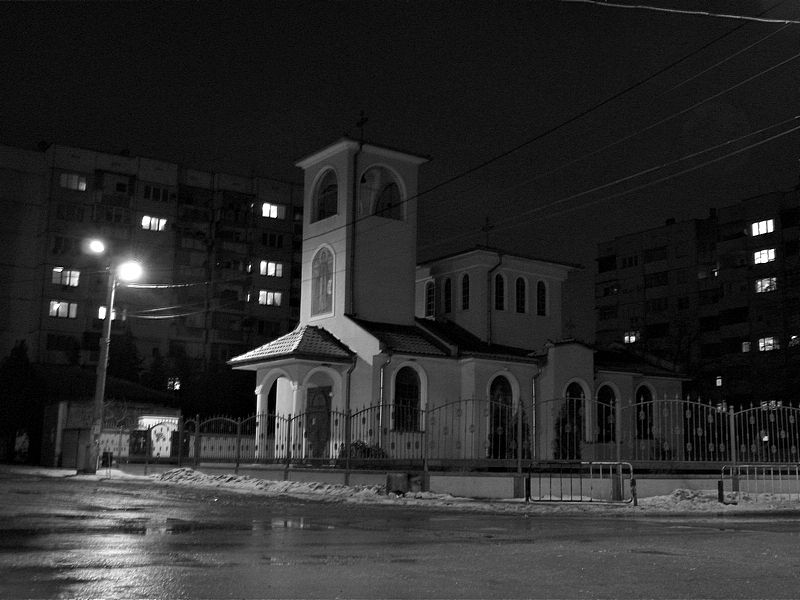 храм "Св.Паисий Хилендарски" - Стара Загора, кв.Зора
