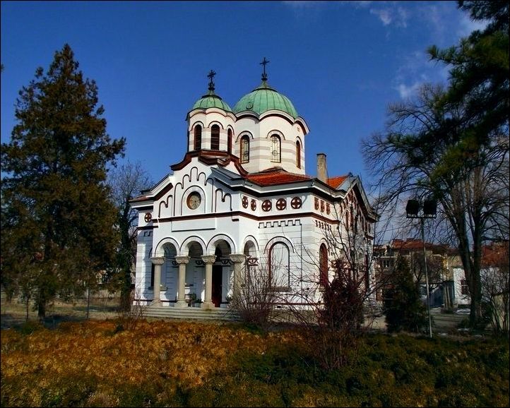 храм "Успение Богородично", град Нова Загора   