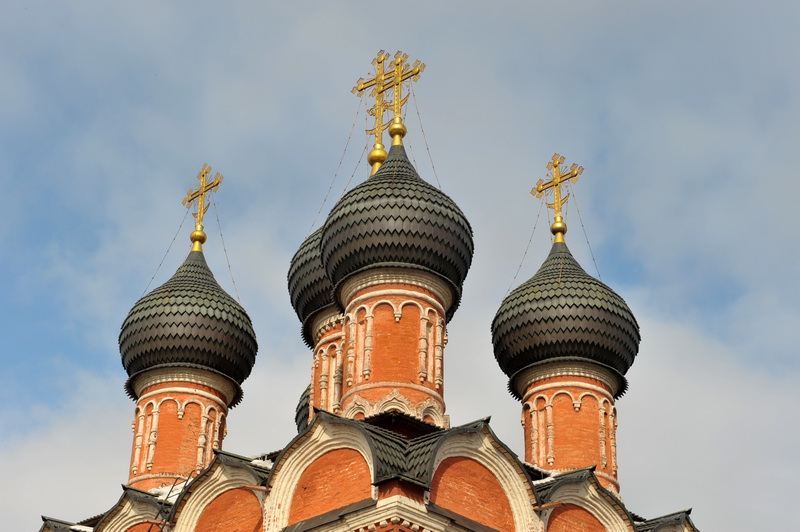 Купола храма в честь Боголюбской иконы Божией Матери
