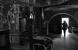 AleksaSrbin 
улазак у храм 
2012-03-04 22:33:55