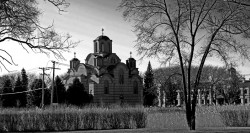 mobilwizard 
Gracanica crno-bela 
2012-03-10 02:58:06