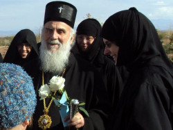 Alexsi 
Patriarch Irinej of Serbia visiting St. Paisius monaster in Arizona 
2012-03-17 17:02:20