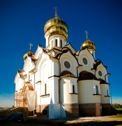 1_Milan 
Храм у манастиру Св Петке у Бијељини 
2012-03-22 00:07:59