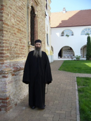Obilić 
Mnich 
2012-04-03 18:10:49