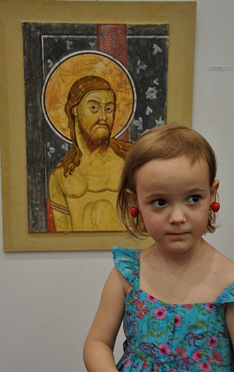 девојчица са трешњама