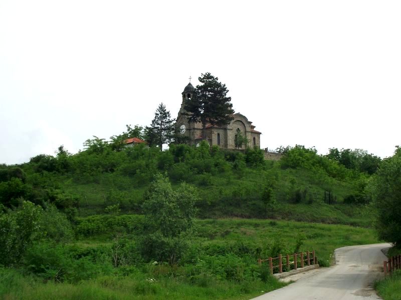 Църквата в село Сенник, Стара планина