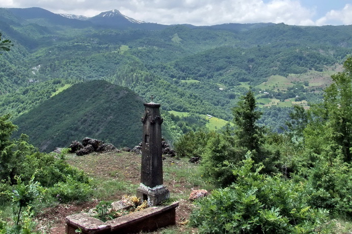 На планини Ланга - покрај манастира Свете Марине