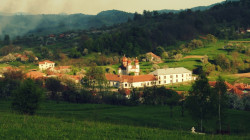 simon_T 
"Biserica si scoala" 
2012-05-07 21:20:39
