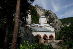 Novakovic 
КРСТ И ЗВОНА НАД СРБИЈОМ---Cross and the bells tone up of Serbia, 176 
2012-05-14 09:08:00