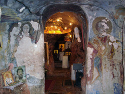 Diyana 
Манастир Дайбабе 
2012-05-23 22:40:07