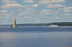 AlexG 
Как провожают пароходы   
2012-05-27 20:12:18