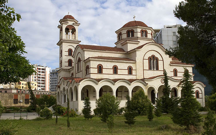 Св. Асти и св. Павел