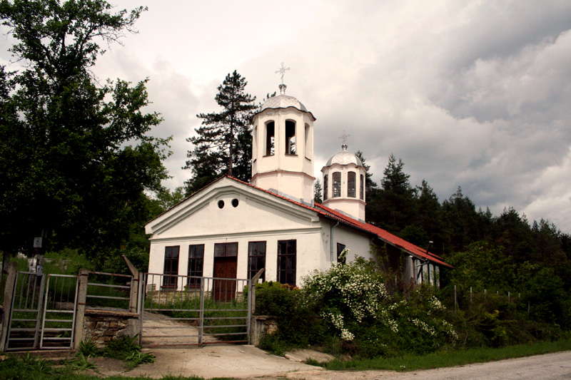 храм св.архангел Михаил (1834)
