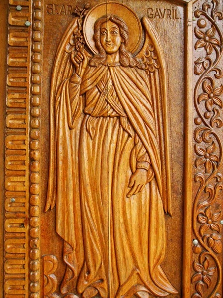 Sfantul Arhanghel Gavriil- sculptura in lemn