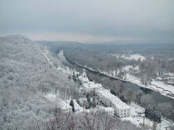 Sergey_Fandikov 
Свято-Успенская Святогорская лавра 
2012-06-10 16:26:04