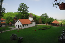 Novakovic 
КРСТ И ЗВОНА НАД СРБИЈОМ---Cross and the bells tone up of Serbia, 192 
2012-06-21 10:57:41