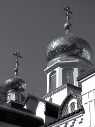 Roman Kovalevsky 
Купола Успенского храма 
2012-06-24 13:45:13