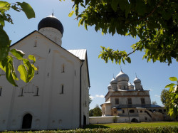 Sofia-8 
храм Спаса на Ильине. Знаменский монастырь 
2012-06-26 23:20:16
