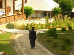 ursiy 
Horaita Monastery 
2012-06-27 18:39:03