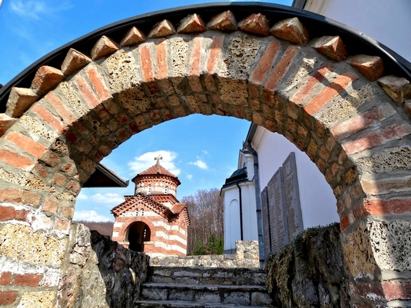 Детаљ из манастира Каона