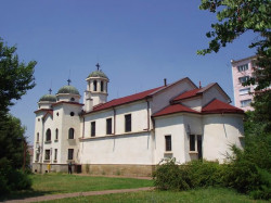 Nikolaj_BG 
Храм "Свети Йоан Рилски" - град Търговище 
2012-07-22 17:37:38