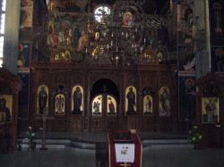 Nesko 
Иконостас цркве Св.Петке Чукаричка падина, Београд 
2012-07-30 20:26:43