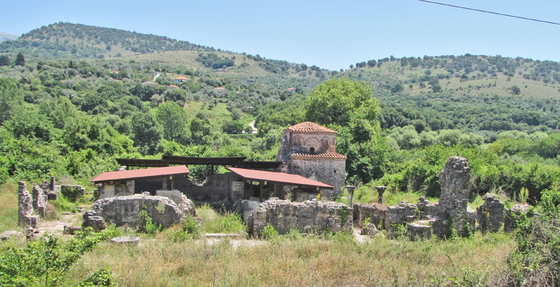 Ostaci sraog i značajnog manastira BOGORODICA PANTANASA, na putu za Artu i Prevezu