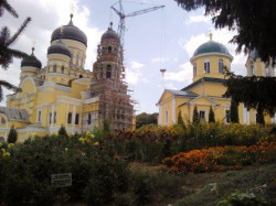 BORODIN 
Монастырь Хынку 
2012-08-14 17:15:47