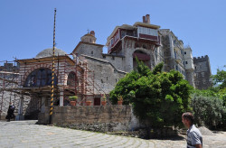bogdan 
Ιερά Μονή  ΒΑΤΟΠΕΔΙΟΥ - Holy Monastery of  VATOPEDION - Монастырь Ватопед 
2012-08-14 22:30:41
