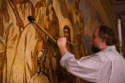 Kaktusik 
Художник-реставратор за работой 
2012-08-15 14:17:30