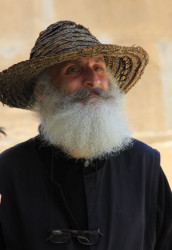 jarek 
Orthodox monk in Gelati Monastery 
2012-08-20 06:39:18