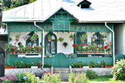 Mitrut Popoiu 
Mănăstirea Suzana - arhitectură călugărească 
2012-08-21 16:09:06