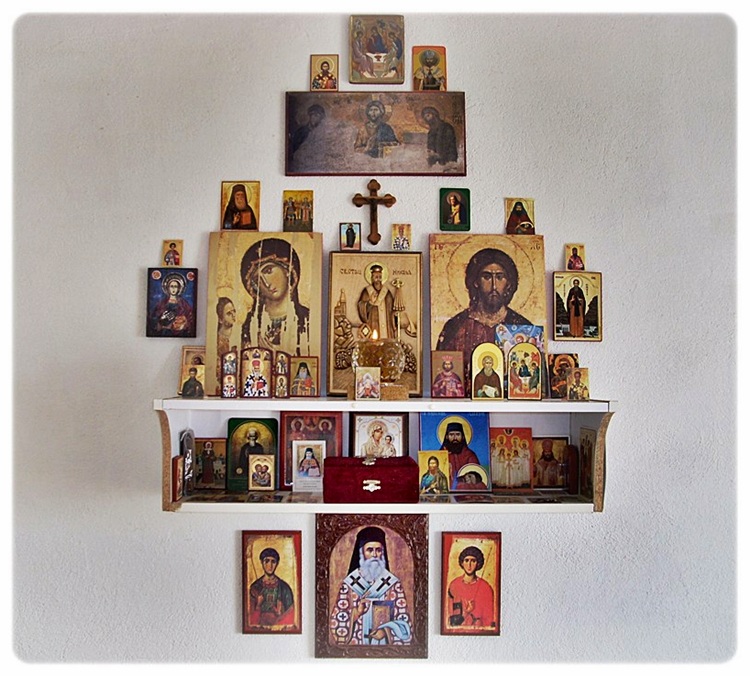 Домаћи иконостас