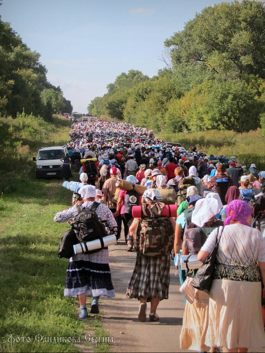 крестный ход в Почаев