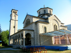 Miladin.Š 
CRKVA SVETOG SAVE - DRVAR 
2012-09-11 16:58:43