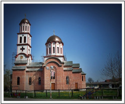 bozur 
Лепота  храма Васкрсења Христовог  
2012-09-13 16:04:34