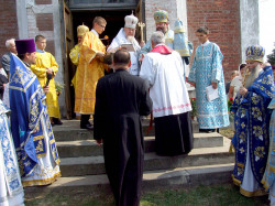 szolucha.w 
Zakończenie nabożeństwa poświęconemu 100-leciu Cerkwi p.w.Opieki Matki Bożej w Sławatyczach 
2012-09-21 21:29:17