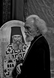 AleksaSrbin 
отац Раде 
2012-09-22 20:14:41