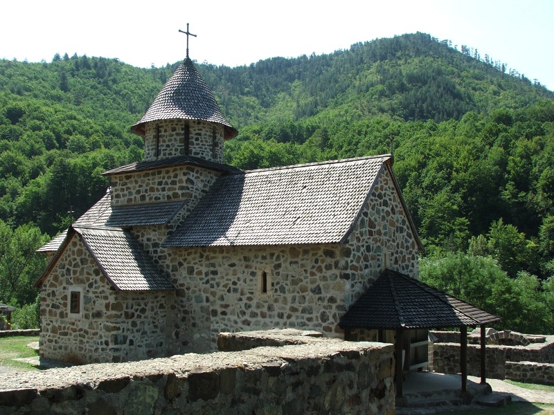 Манастир Увац - поглед са северозапада, крупни план