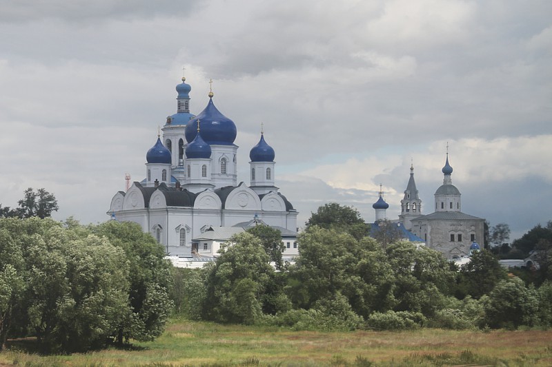 Боголюбово. Свято-Боголюбский женский монастырь