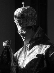 emilycolors 
Bishop ANTHONY 
2012-10-02 17:17:54