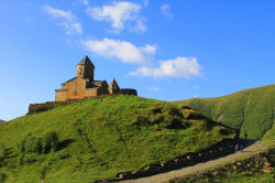 jarek 
Holy Trinity Orthodox Monastery close to Kazbegi 
2012-10-02 22:21:26