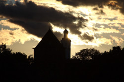 ik70 
Закат 
2012-10-10 14:09:22