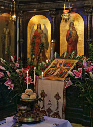 tolmargarita 
На Всенощной. Праздник Покрова  Пресвятой Богородицы 
2012-10-14 17:29:52