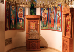 jarek 
Saint Lazar relics in Lazarica church in Kruszovac 
2012-10-30 22:37:03