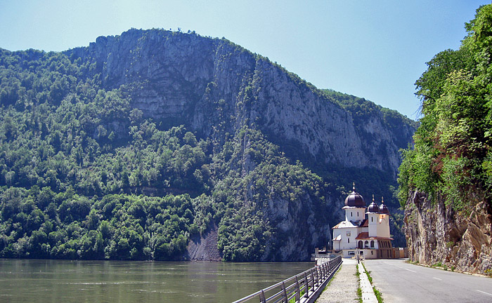 Mraconia monastery