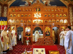 Claudia_Teo 
Slujire in sobor 
2012-11-04 10:47:47
