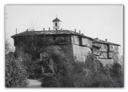 sepia 
...а few years ago 
2012-11-05 19:56:53