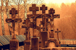 kielce 
Krzyże łemkowskie w lapidarium obok cerkwi w Kotaniu  
2012-11-13 15:44:26