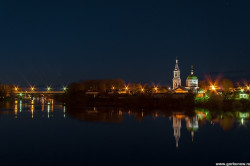 AlexG 
Свет в ночи   
2012-11-28 20:57:34